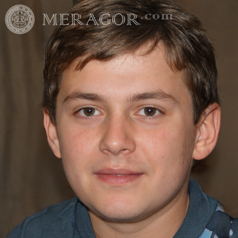 Téléchargez un faux visage de garçon souriant pour Pinterest Visages de garçons Européens Russes Ukrainiens