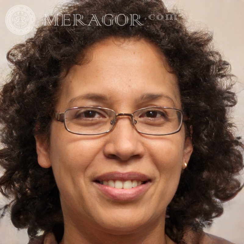Mujer cara negra con gafas foto descarga gratuita en la página Rostros de mujeres Negros Caras, retratos