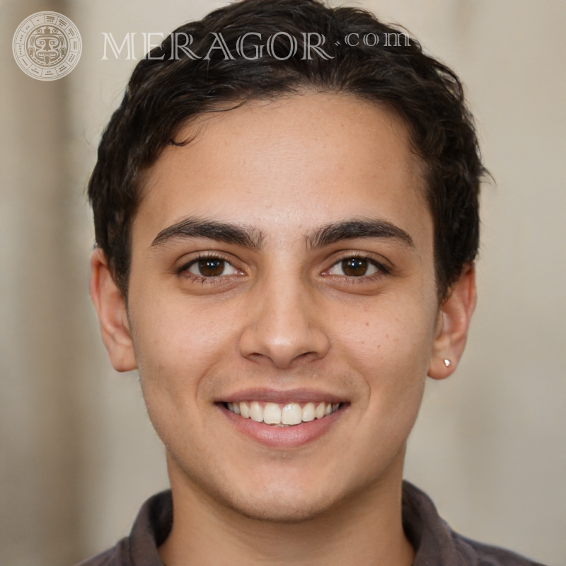 Téléchargez une fausse photo de garçon brune pour Instagram Visages de garçons Arabes, musulmans Européens Portugais