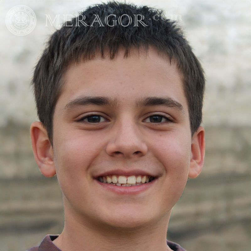 Falso retrato de un niño alegre para Bamble Rostros de niños Europeos Rusos Ucranianos