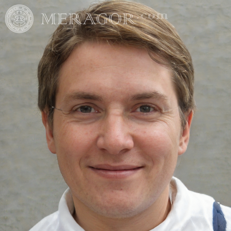 Guy face à 19 ans aide à inscription Visages de jeunes hommes Européens Russes Visages, portraits