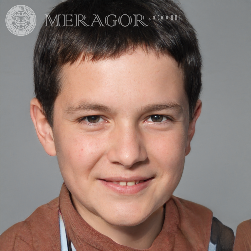 Faux portrait un petit garçon pour le site Visages de garçons Européens Russes Ukrainiens