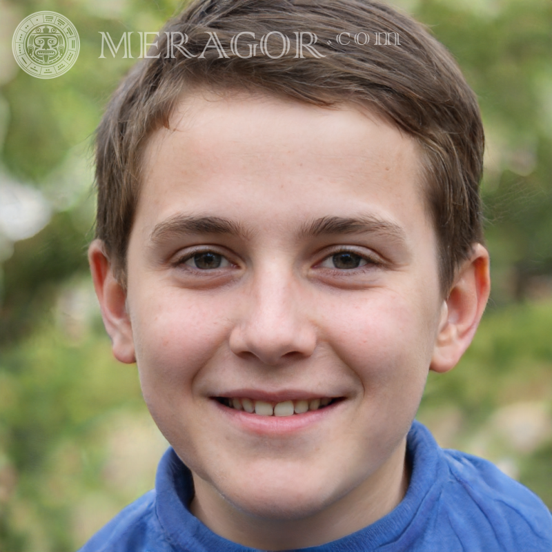 Faux visage un garçon heureux pour TikTok sur Meragor.com | 0 Visages de garçons Européens Russes Ukrainiens