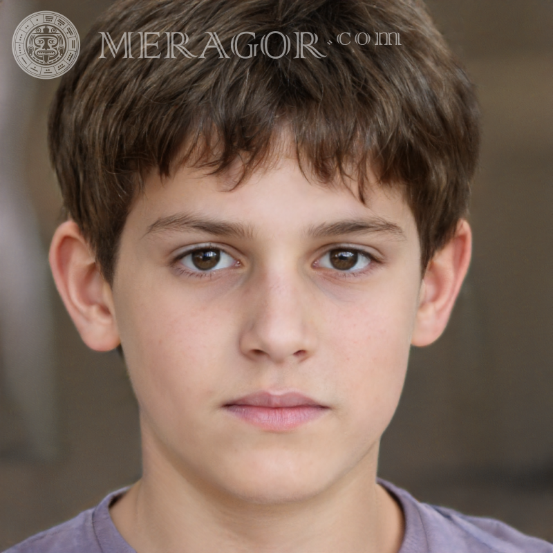 Baixe uma foto do rosto de um garoto comum para o fórum Rostos de meninos Europeus Russos Ucranianos