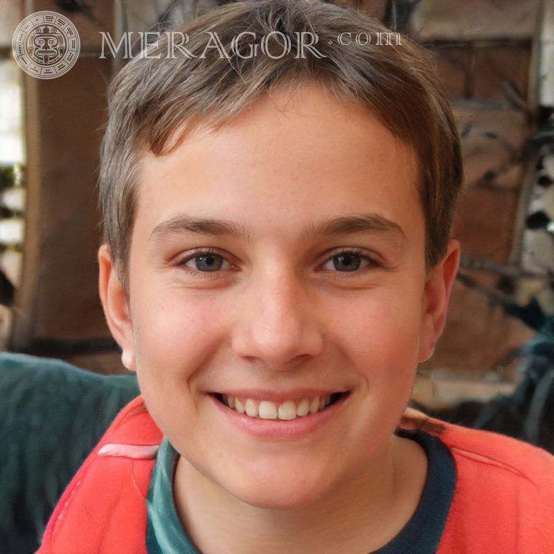 Télécharger la photo du portrait de visage de garçon qui rit Visages de garçons Européens Russes Ukrainiens