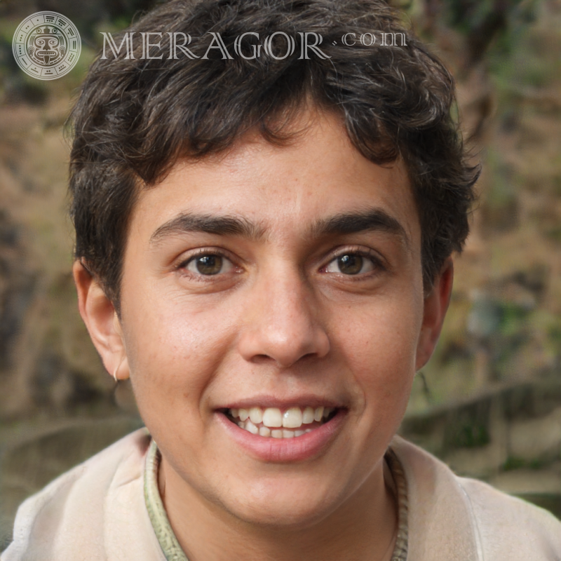Téléchargez la photo du visage un garçon joyeux pour discuter | 0 Visages de garçons Arabes, musulmans Infantiles Jeunes garçons