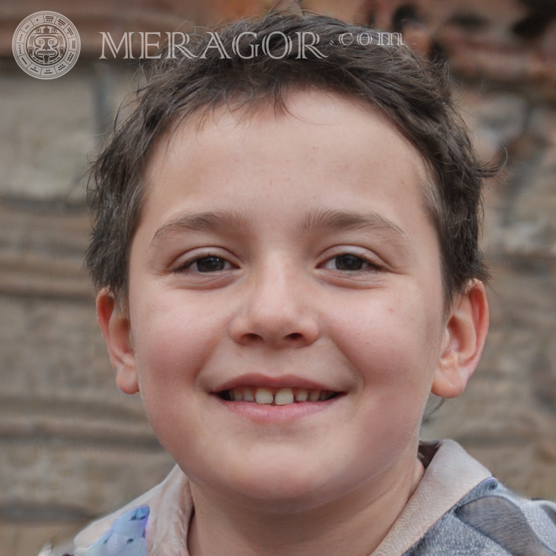 Baixar foto de rosto de menino sorridente, rosto aleatório Rostos de meninos Europeus Russos Ucranianos