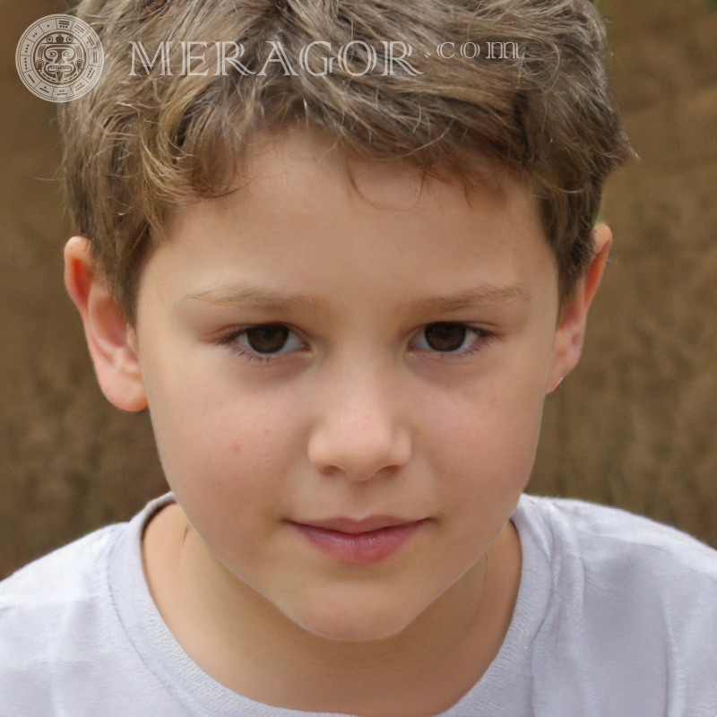 Laden Sie ein Foto des Gesichts eines süßen Jungen auf die Registrierungsseite herunter | 0 Gesichter von Jungen Europäer Russen Ukrainer