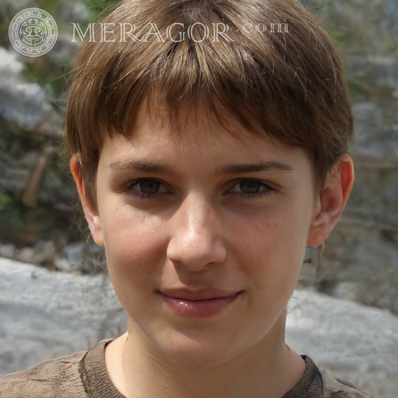 Baixe a foto do rosto do gerador de pessoas aleatórias de menino bonito Rostos de meninos Europeus Russos Ucranianos
