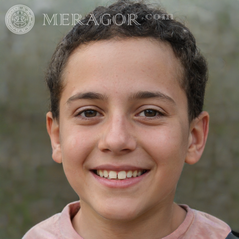 Télécharger la photo du visage un joyeux garçon générateur Meragor Visages de garçons Européens Russes Ukrainiens