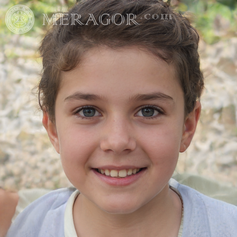 Descargue una foto de la cara de un niño sonriente para registrarse Rostros de niños Europeos Rusos Ucranianos