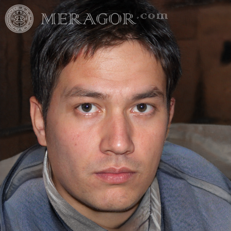 Foto com um cara em um avatar em um tablet Rostos de rapazes Europeus Russos Pessoa, retratos