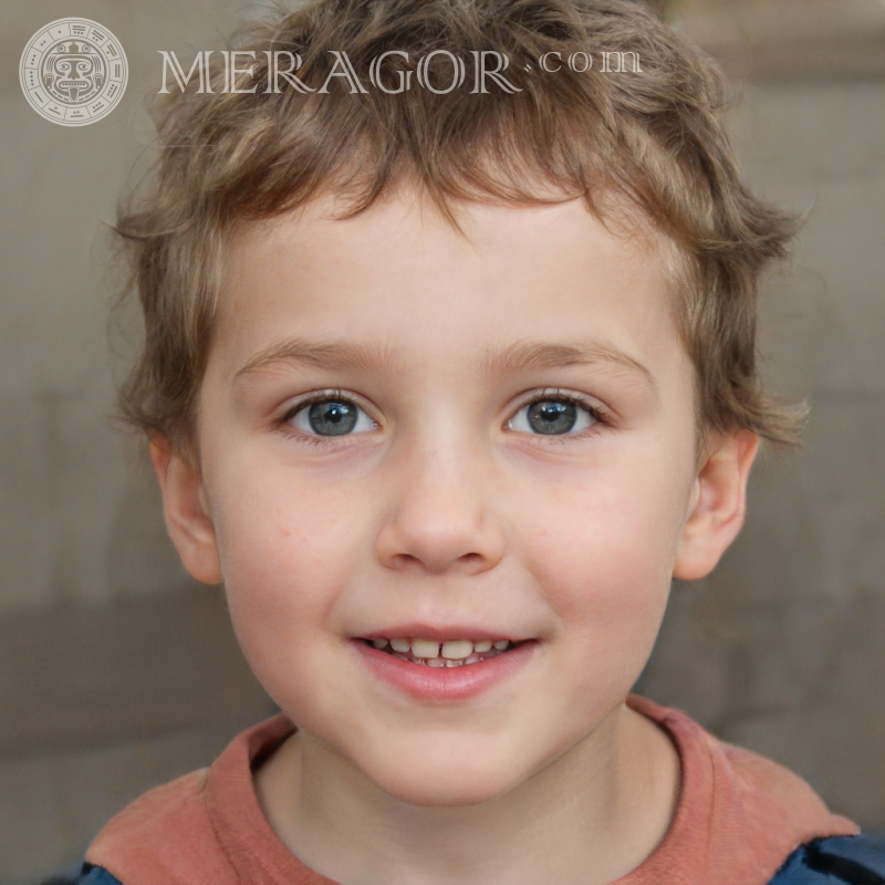 Baixe a foto do rosto de um menino fofo de 3 anos em boa qualidade Rostos de meninos Europeus Russos Ucranianos
