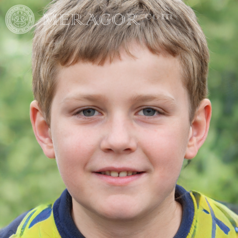 Baixe a foto do rosto de um menino de 3 anos em boa qualidade Rostos de meninos Europeus Russos Ucranianos