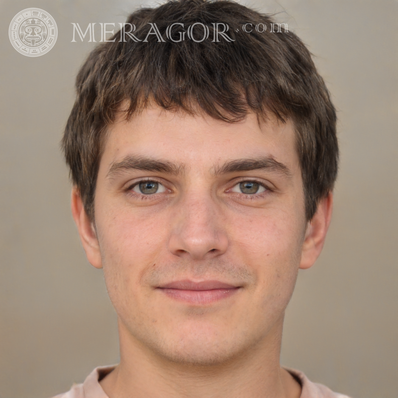 Photo un mec de 21 ans pour le forum Visages de jeunes hommes Européens Russes Visages, portraits