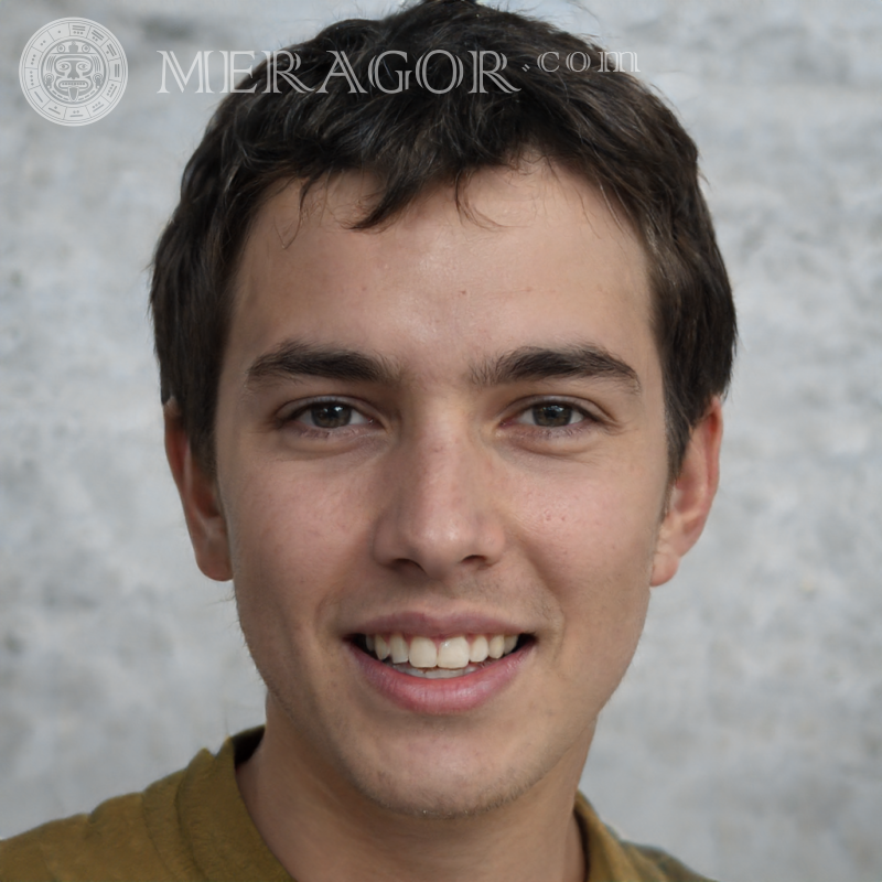 Photo un mec de 17 ans pour un site annonces Visages de jeunes hommes Européens Russes Visages, portraits