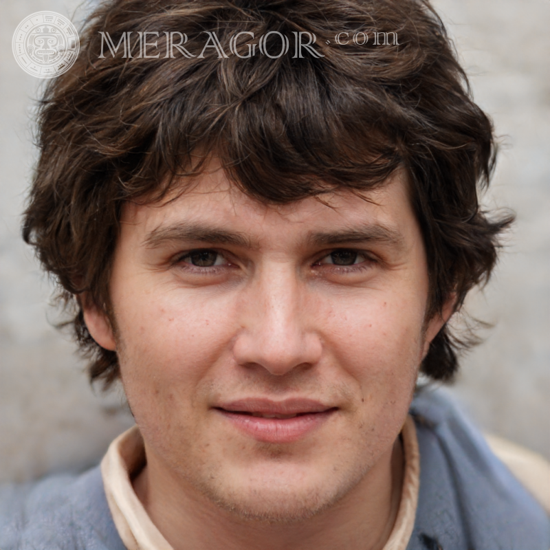 Foto de um cara com um penteado volumoso Rostos de rapazes Europeus Russos Pessoa, retratos