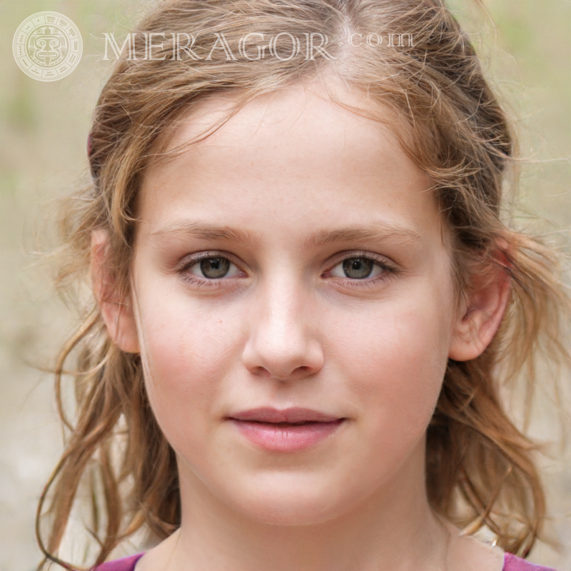 Rostro de una hermosa niña para el registro. | 2 Rostros de niñas pequeñas Europeos Rusos Caras, retratos
