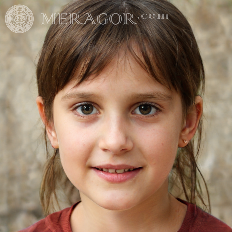Kleines Mädchengesicht auf TikTok-Cover Gesichter von kleinen Mädchen Europäer Russen Gesichter, Porträts