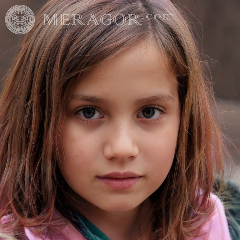 Fille 7 ans Visages de petites filles Européens Russes Visages, portraits