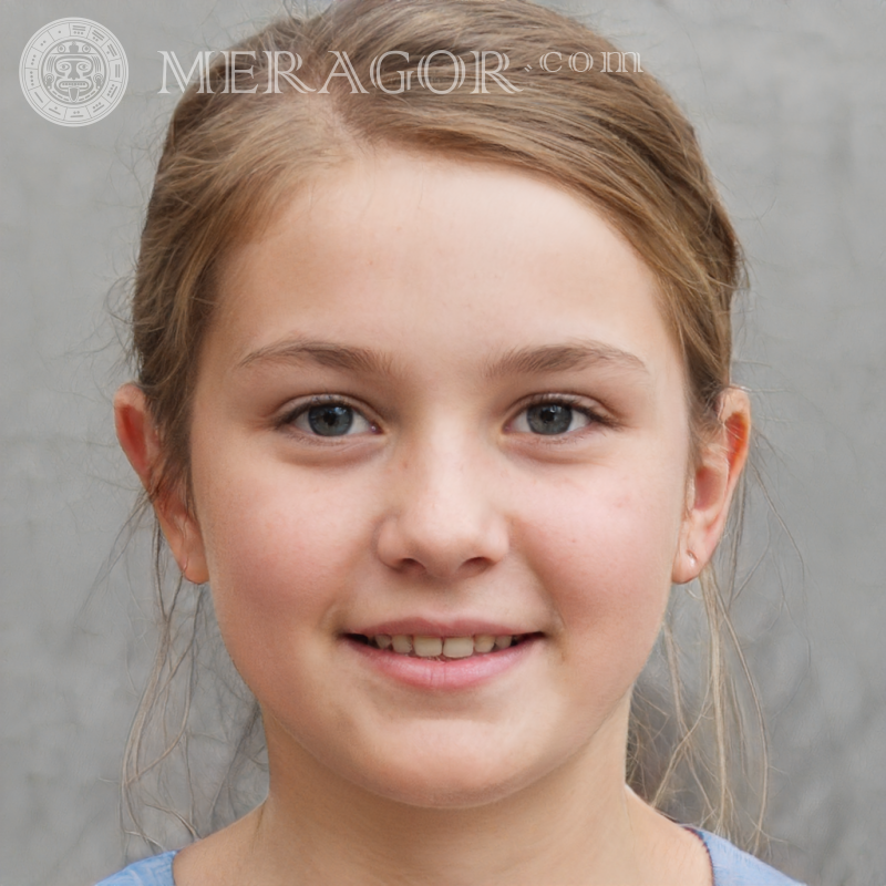 Le visage une fille blonde sur un avatar Visages de petites filles Européens Russes Visages, portraits
