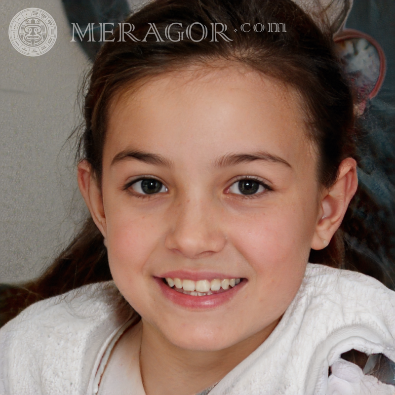 Le visage une petite fille télécharger sur avatar Visages de petites filles Européens Russes Petites filles