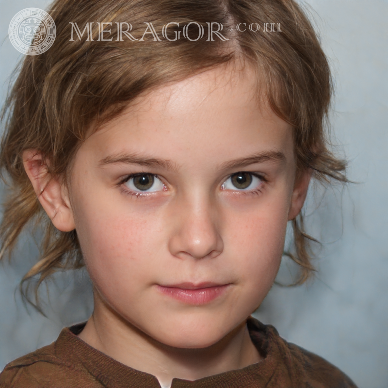 Gesicht eines süßen kleinen Mädchens Gesichter von kleinen Mädchen Europäer Russen Maedchen