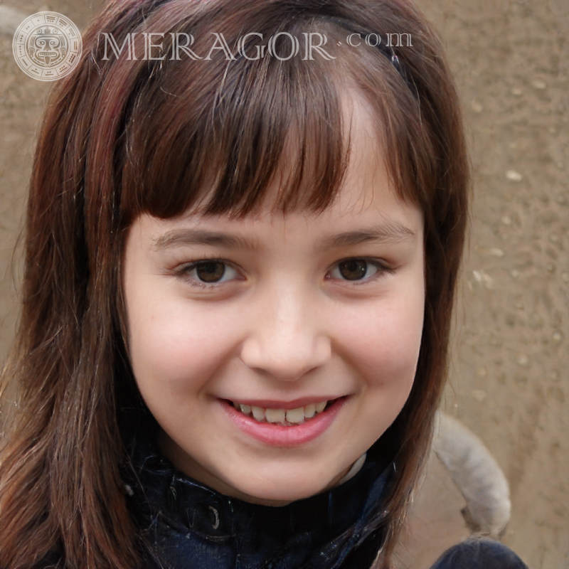 Foto de una niña sonriente para foto de perfil | 2 Rostros de niñas pequeñas Europeos Rusos Niñas