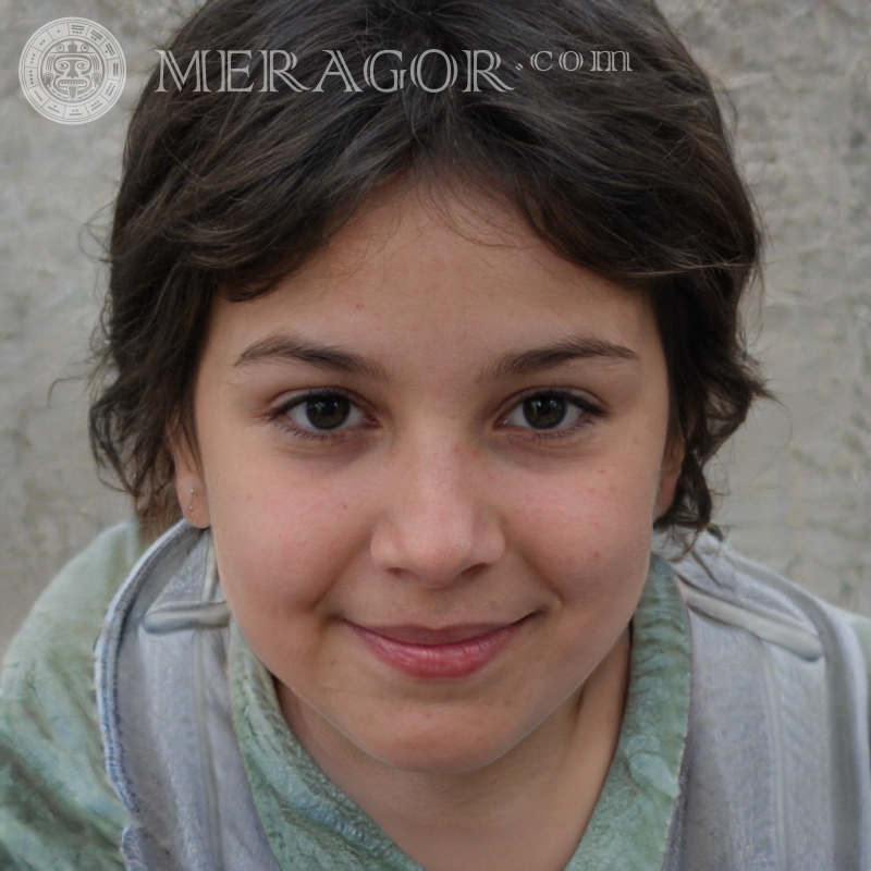Le visage de la fille sur avatar du jeu Visages de petites filles Européens Russes Petites filles