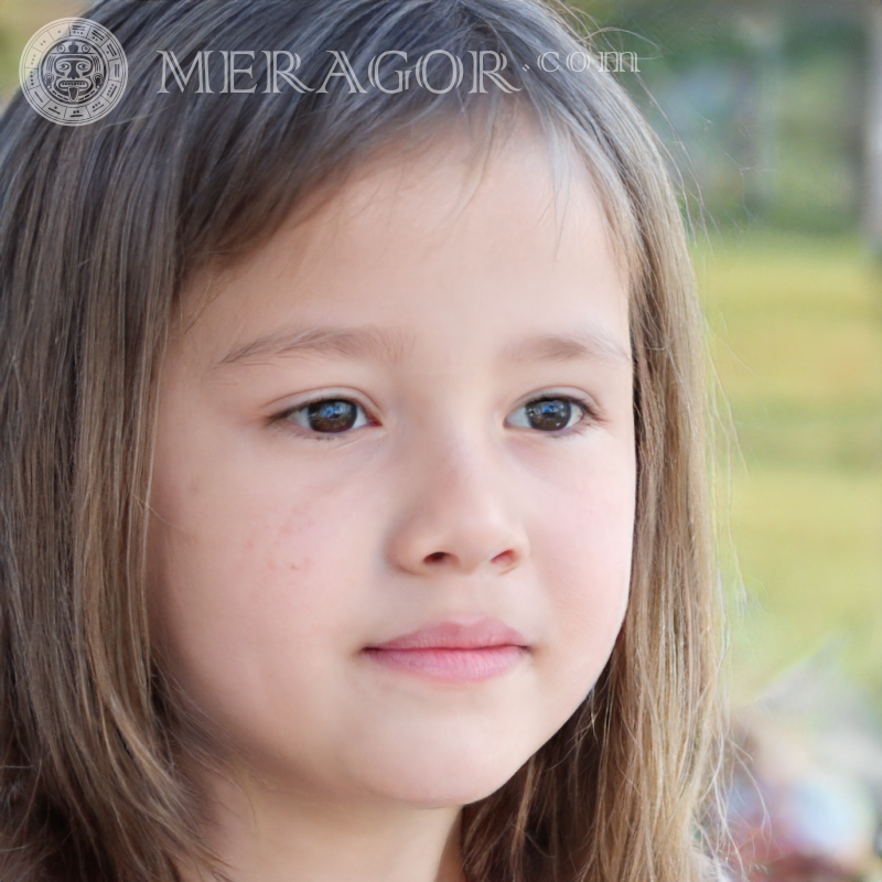 Foto do rosto de uma menina de 4 anos Rostos de meninas Europeus Russos Meninas