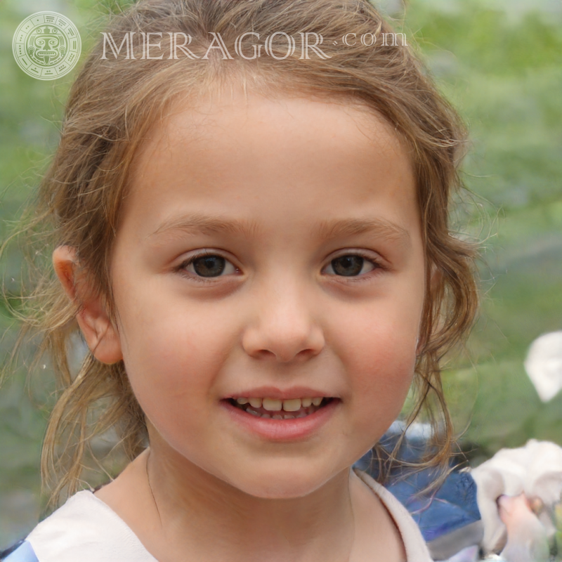 Красивое лицо маленькой девочки для регистрации Лица девочек Европейцы Русские Девочки