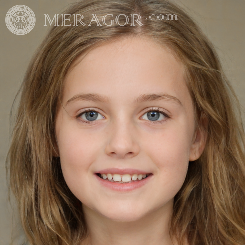 Visage de fille pour inscription 10 ans Visages de petites filles Européens Russes Petites filles