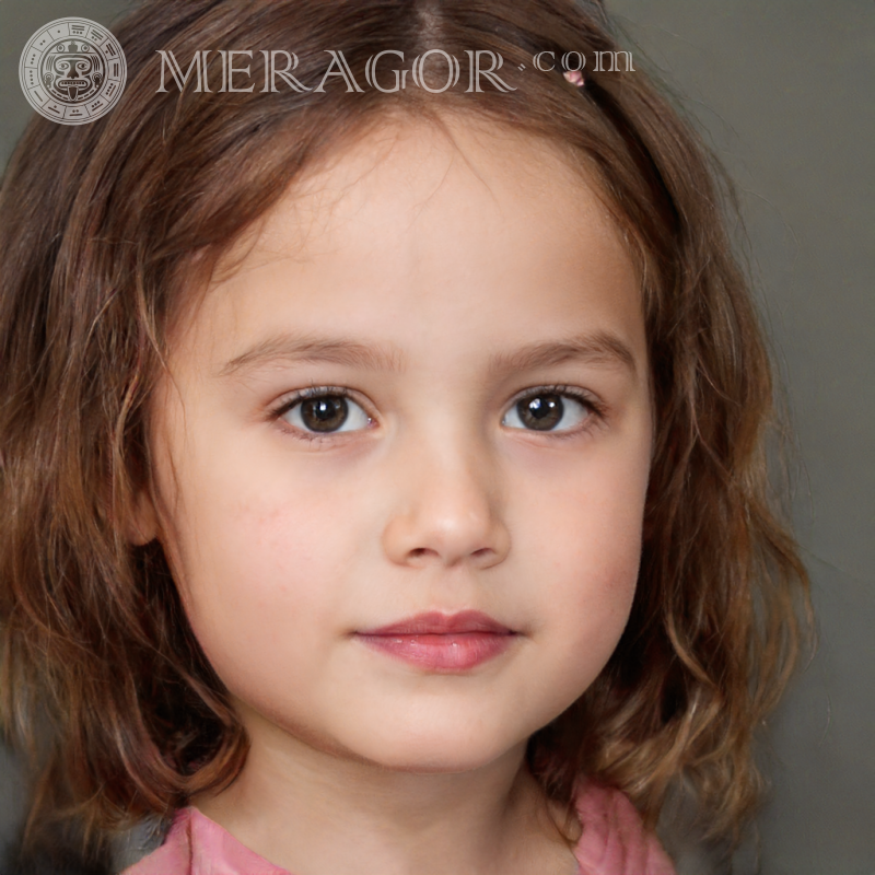 Avatars pour filles 7 ans Visages de petites filles Européens Russes Petites filles