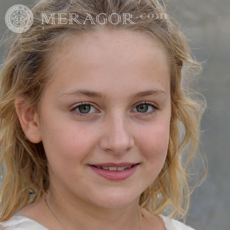 Rosto de uma garota de 10 anos no Facebook Rostos de meninas Europeus Russos Meninas