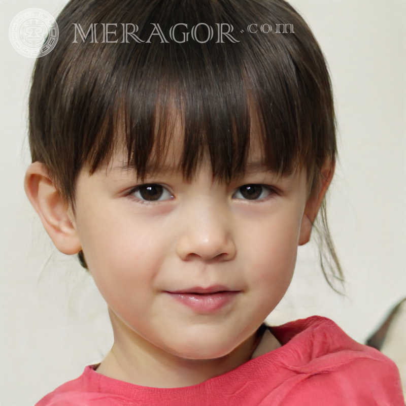 Foto de una hermosa niña de 2 años Rostros de niñas pequeñas Europeos Rusos Niñas