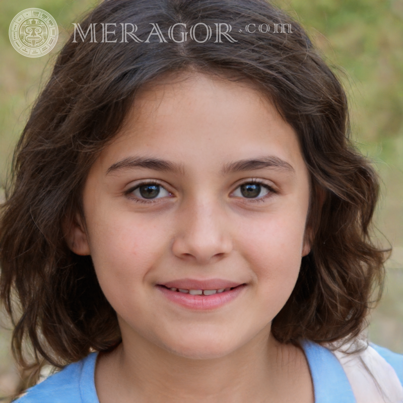 Porträt eines 9-jährigen Mädchens Gesichter von kleinen Mädchen Europäer Russen Maedchen