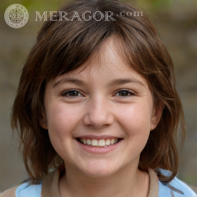 Hermoso rostro de un retrato de niña Rostros de niñas pequeñas Europeos Rusos Niñas