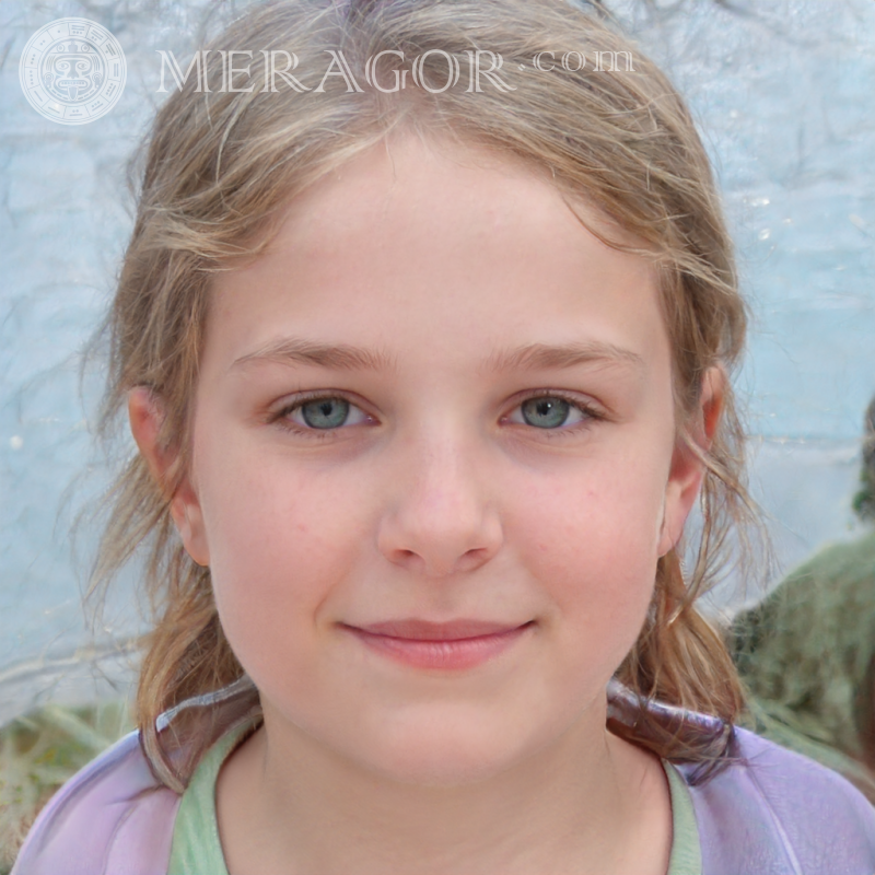 Schönes Foto vom Gesicht eines blonden Mädchens Gesichter von kleinen Mädchen Europäer Russen Maedchen