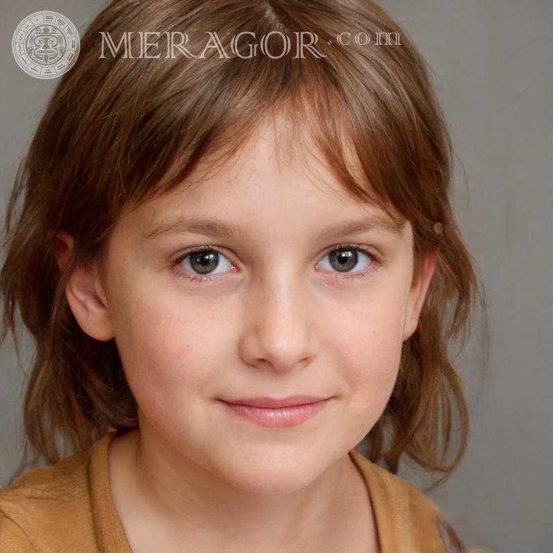 Das Gesicht eines schönen Mädchens auf einem Avatar | 2 Gesichter von kleinen Mädchen Europäer Russen Maedchen
