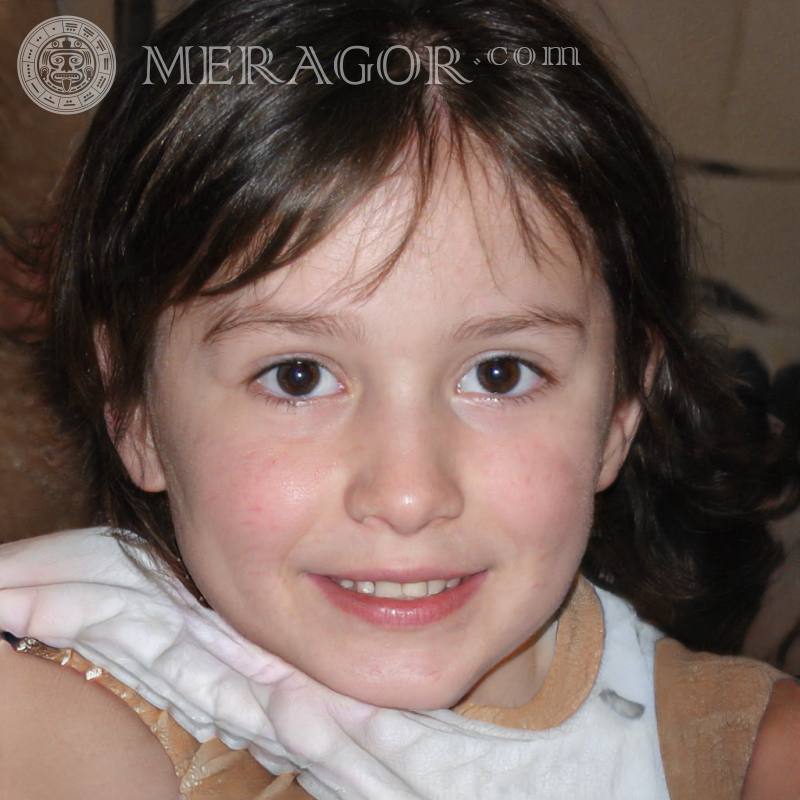 Schöne Fotos von Mädchen helfen bei der Registrierung Gesichter von kleinen Mädchen Europäer Russen Maedchen