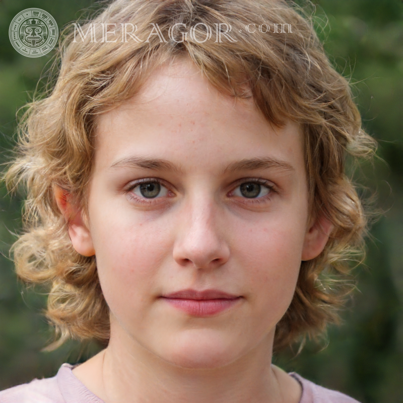 Foto eines schönen Mädchens Topface Gesichter von kleinen Mädchen Europäer Russen Maedchen