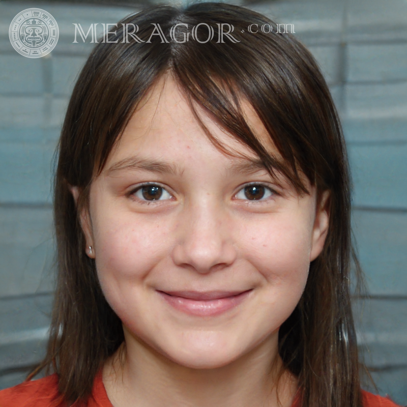 Portrait une fille sur avatar 13 ans Visages de petites filles Européens Russes Petites filles