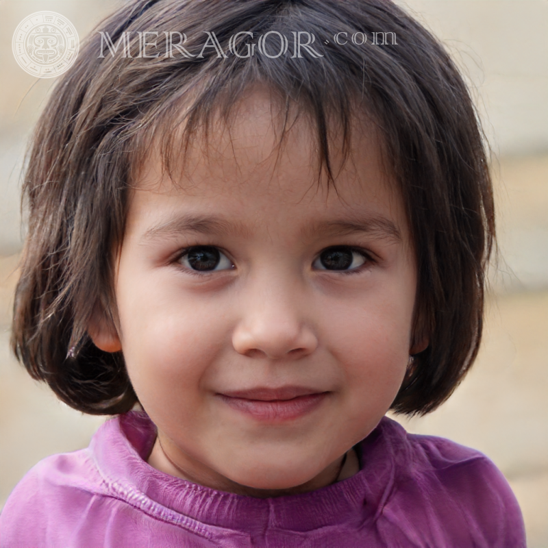 Portrait eines kleinen Mädchens schönes Bild Gesichter von kleinen Mädchen Europäer Russen Maedchen