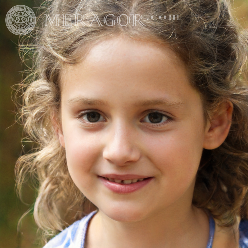 Foto de niñas de 900 por 900 píxeles Rostros de niñas pequeñas Europeos Rusos Niñas
