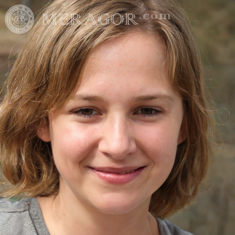 Schöne Gesichter von Mädchen in der Natur Gesichter von kleinen Mädchen Europäer Russen Maedchen