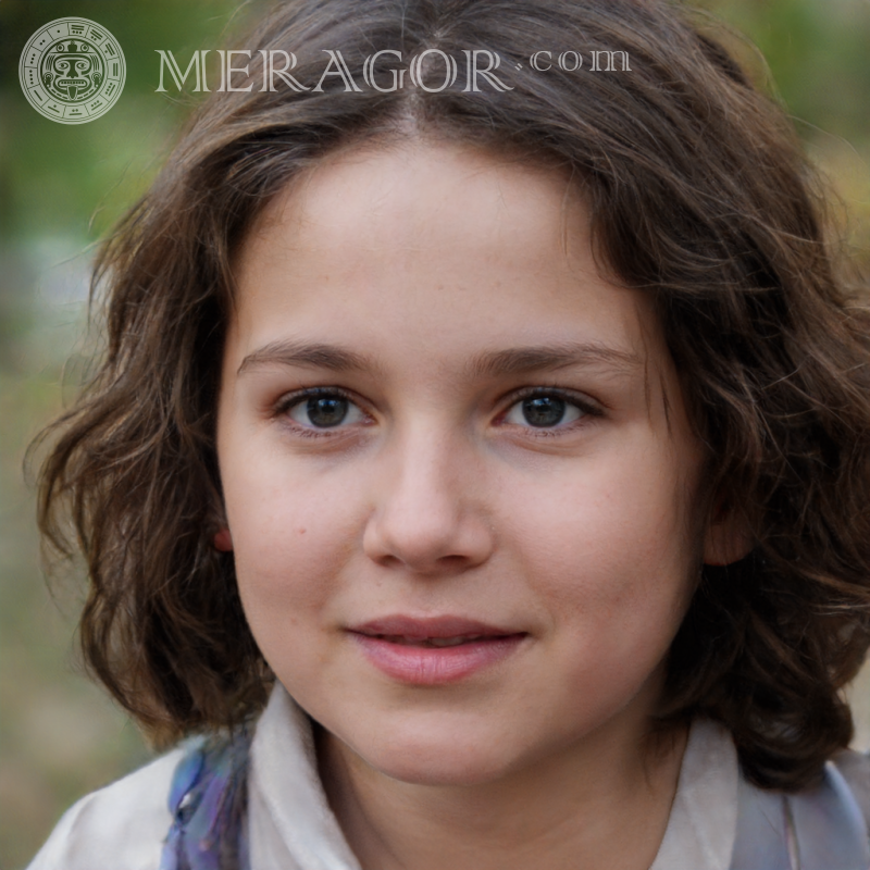 Bellos rostros de chicas en la foto de perfil exclusiva. Rostros de niñas pequeñas Europeos Rusos Niñas
