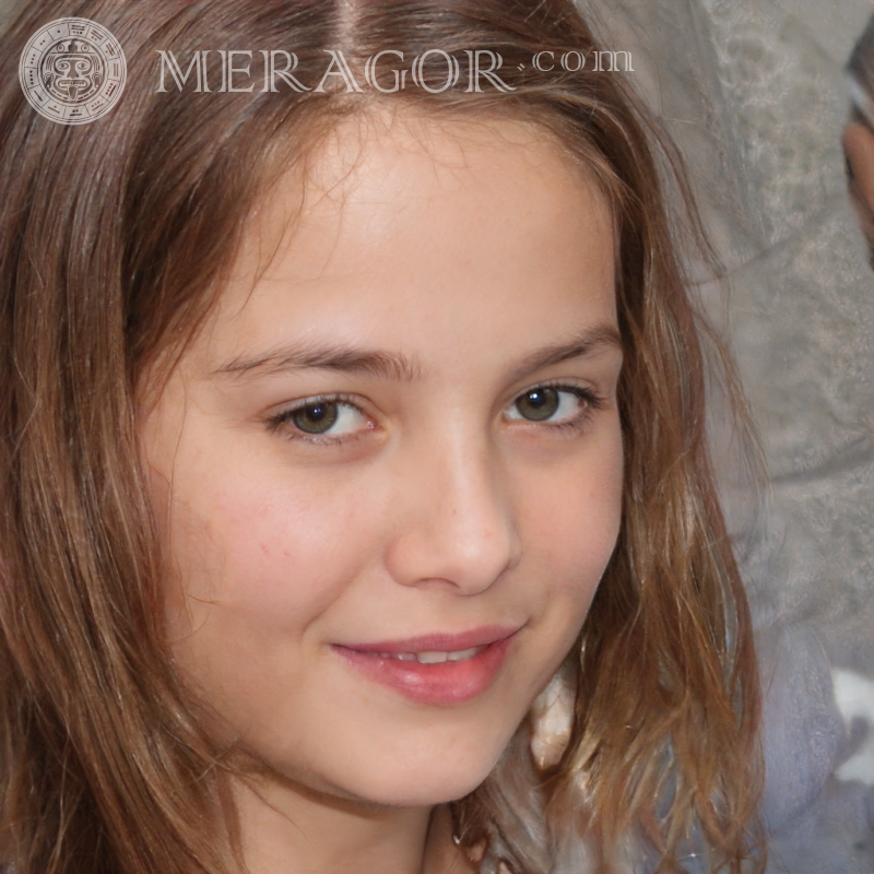 Beaux visages de filles photoshop Visages de petites filles Européens Russes Petites filles