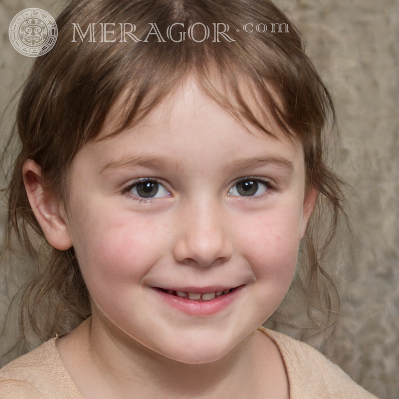 Beaux visages de filles souriantes | 0 Visages de petites filles Européens Russes Petites filles