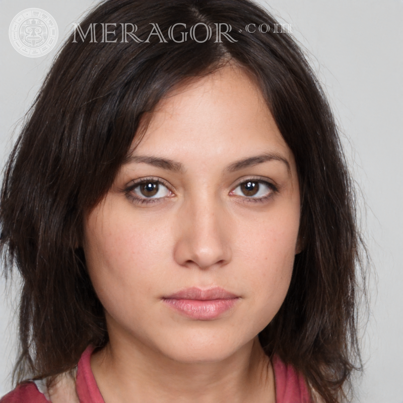 Beaux visages de brunes Visages de petites filles Européens Russes Petites filles