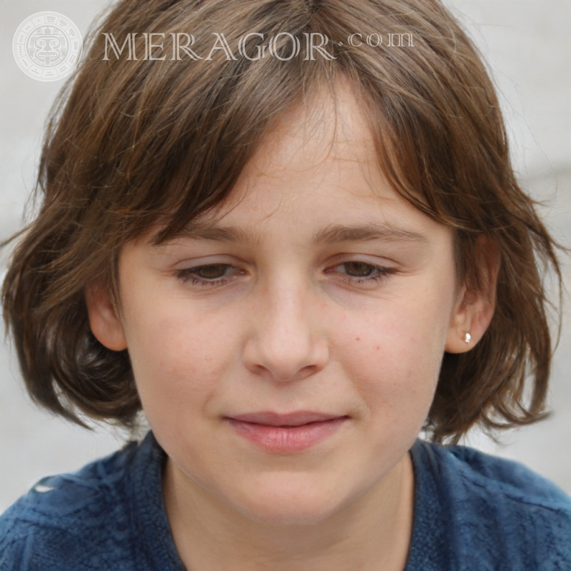 Foto de una niña con los ojos cerrados Rostros de niñas pequeñas Europeos Rusos Niñas